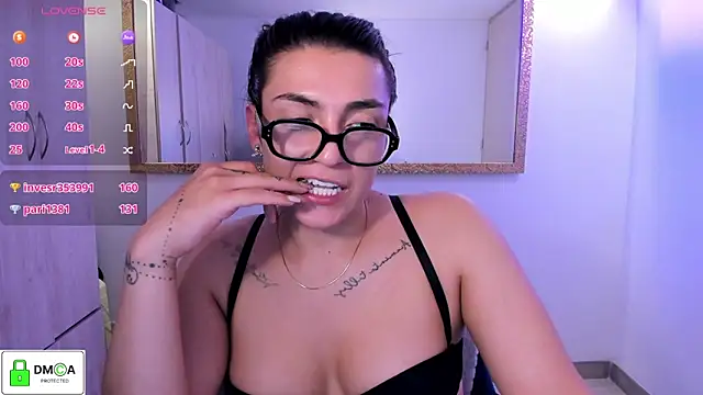 EricaVanderhill webcam show