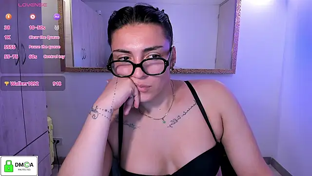 EricaVanderhill 网络视讯表演