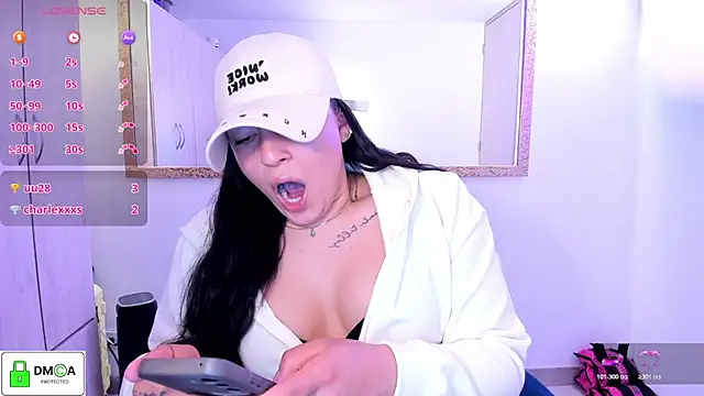 EricaVanderhill 在線直播表演
