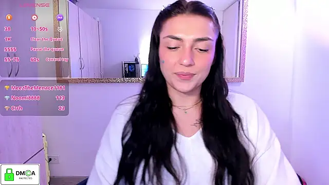 הופעת וובקאם של EricaVanderhill