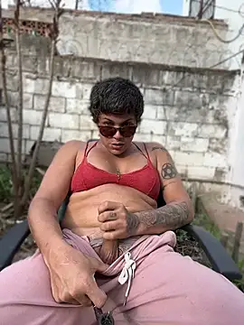 Show modela alicetgirlbr na web-kameri