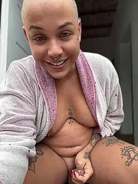 Вебкам-шоу alicetgirlbr