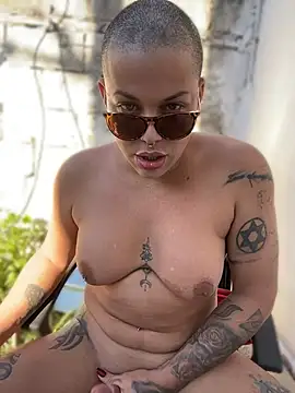 Show de alicetgirlbr na webcam