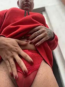 Show de alicetgirlbr na webcam