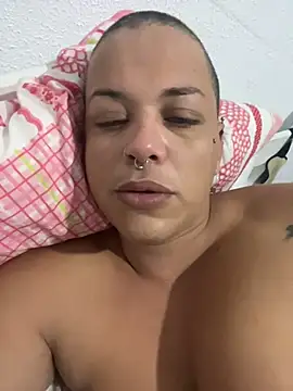 Show de alicetgirlbr na webcam