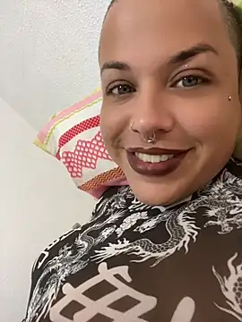 alicetgirlbr Adlı Modelin Web Kamerası Şovu