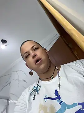 Show de alicetgirlbr na webcam