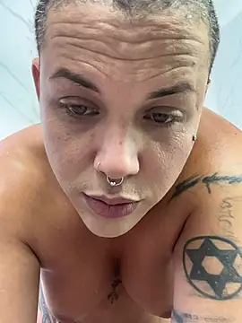 Pokazy przed kamerką – alicetgirlbr