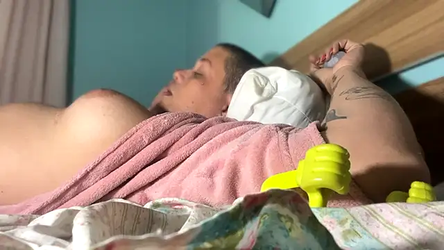 alicetgirlbr's Live Sex Cam Show