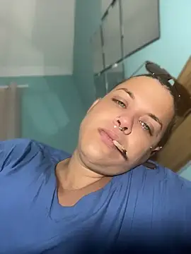 Webkamerová show alicetgirlbr