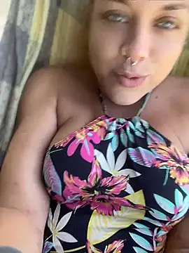 alicetgirlbr – Kamerová šou