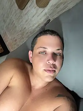 alicetgirlbr Show Webcam