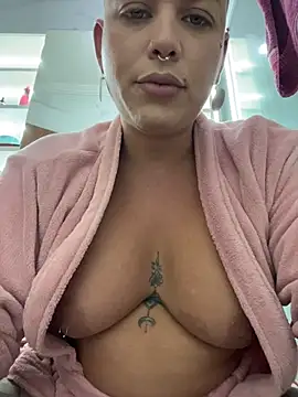 Pokazy przed kamerką – alicetgirlbr