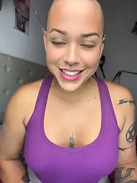 alicetgirlbr webcam show