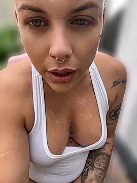 alicetgirlbrn Webbikameraesitys