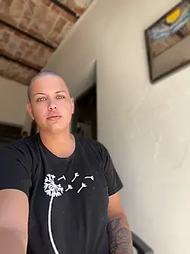 Pokazy przed kamerką – alicetgirlbr