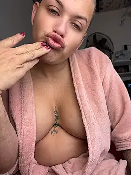 alicetgirlbr 网络视讯表演