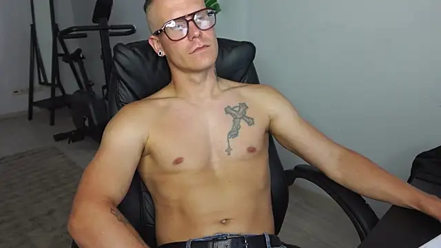 Show modela Jacob_Coler na web-kameri