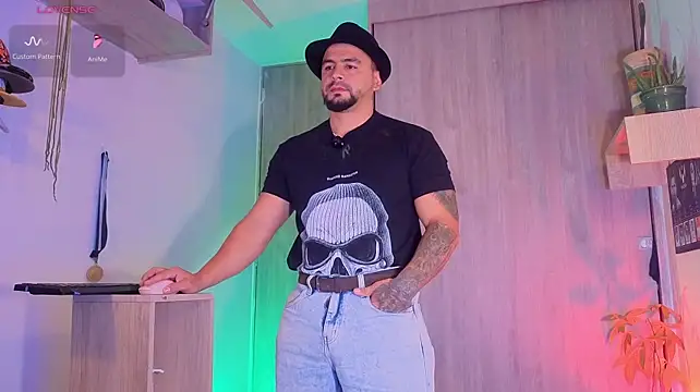 Show modela riky_11 na web-kameri