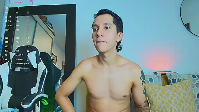 JacoboSwam's Webcam Show