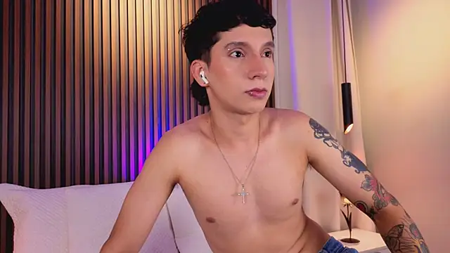 Chat +18 de JacoboSwam ao vivo