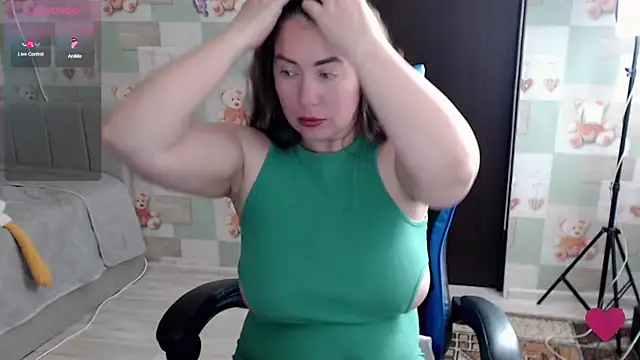 Živý XXX chat Korolek12