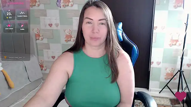 Korolek12's Live XXX Chat