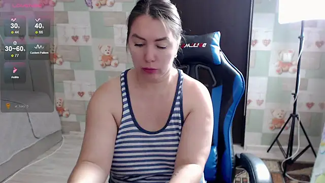 Korolek12 Adlı Modelin Canlı XXX Sohbeti