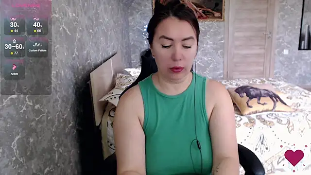 Korolek12's Live XXX Chat