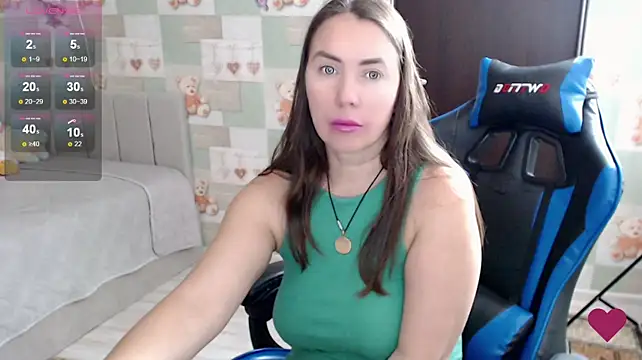 Korolek12's Live XXX Chat