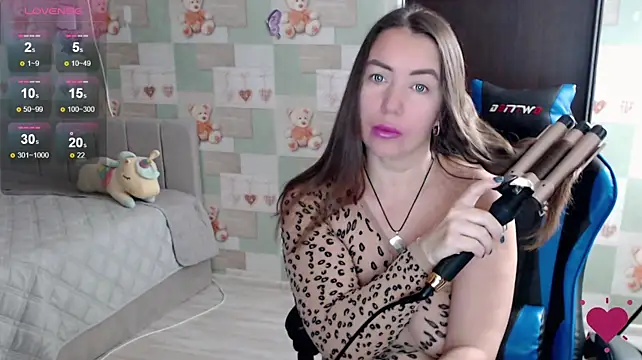 Korolek12 Show in webcam