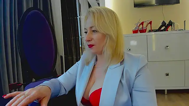 MistressMilfa Webcam-Show
