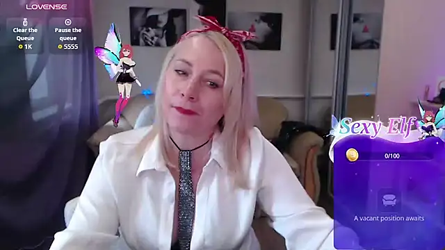 MistressMilfa 网络视讯表演