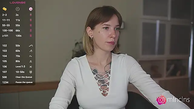 חדר צ'אט בשידור חי של mel_collins