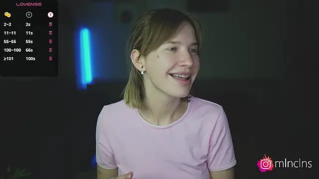mel_collins' Live XXX Chat