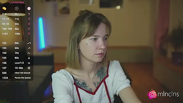 mel_collins' Live XXX Chat