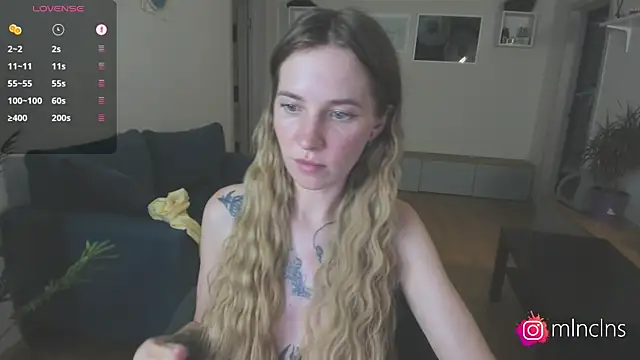 mel_collins' Live XXX Chat