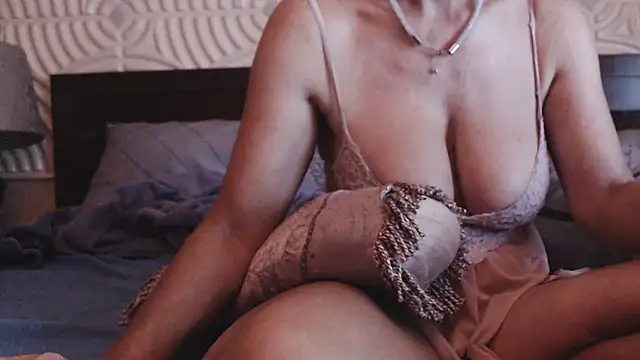 NORANOIRX লাইভ XXX চ্যাট