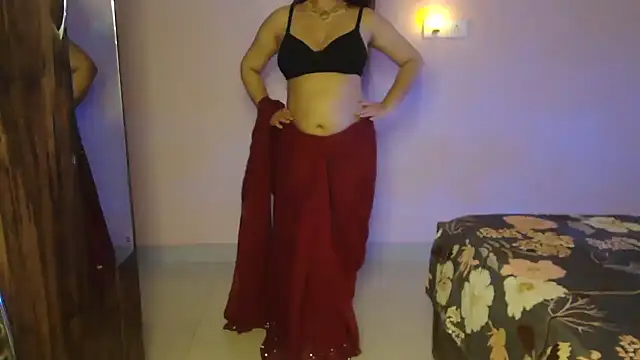 HotNiyathi লাইভ XXX চ্যাট