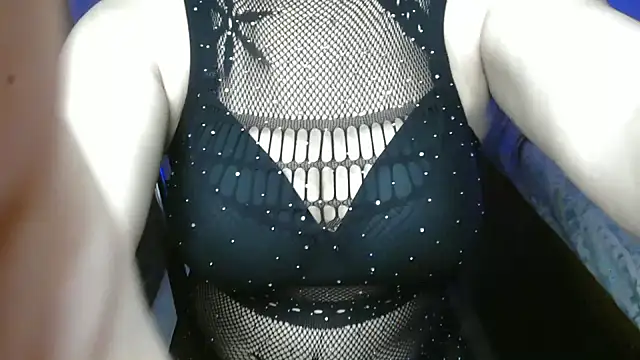 HotNiyathi élő XXX-chatje