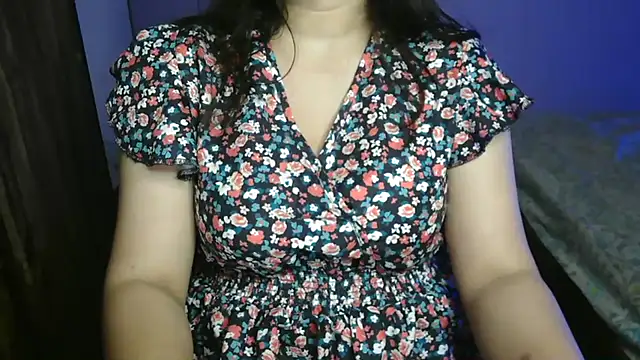 HotNiyathiのライブXXXチャット