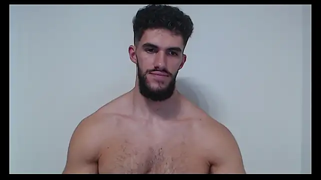 hiddenf: διαδικτυακό σόου στην κάμερα