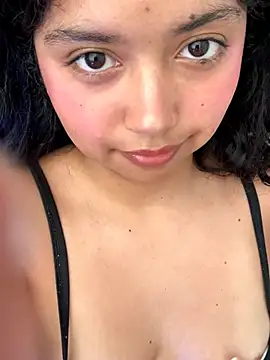 Chat +18 de Peach_Girll ao vivo
