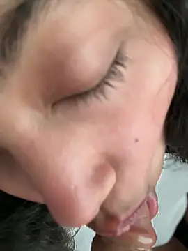  دردشة Peach_Girll الجنسية المباشرة