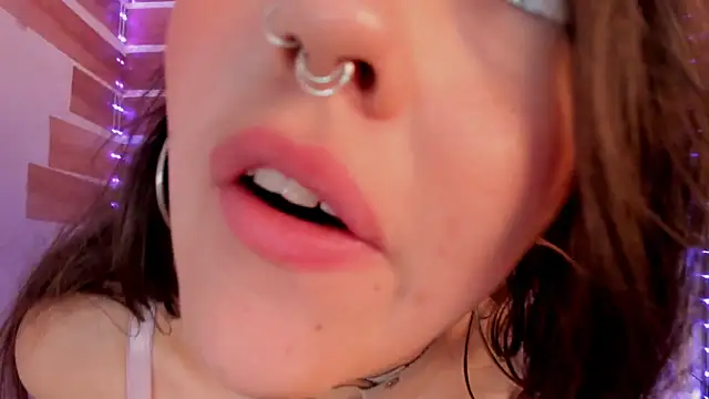 llanna_ Chat XXX in diretta