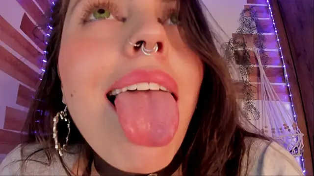llanna_'s Webcam Show