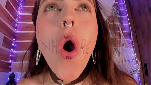 llanna_ Show Webcam