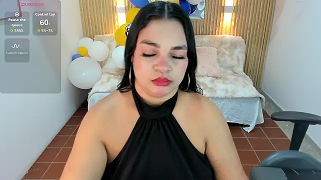 Cloe_35's Live XXX Chat