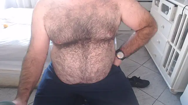 MysterBearMG Show Webcam