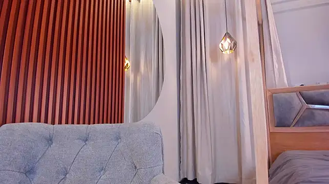 Sweet_Ariadna_'s Live Chat Room